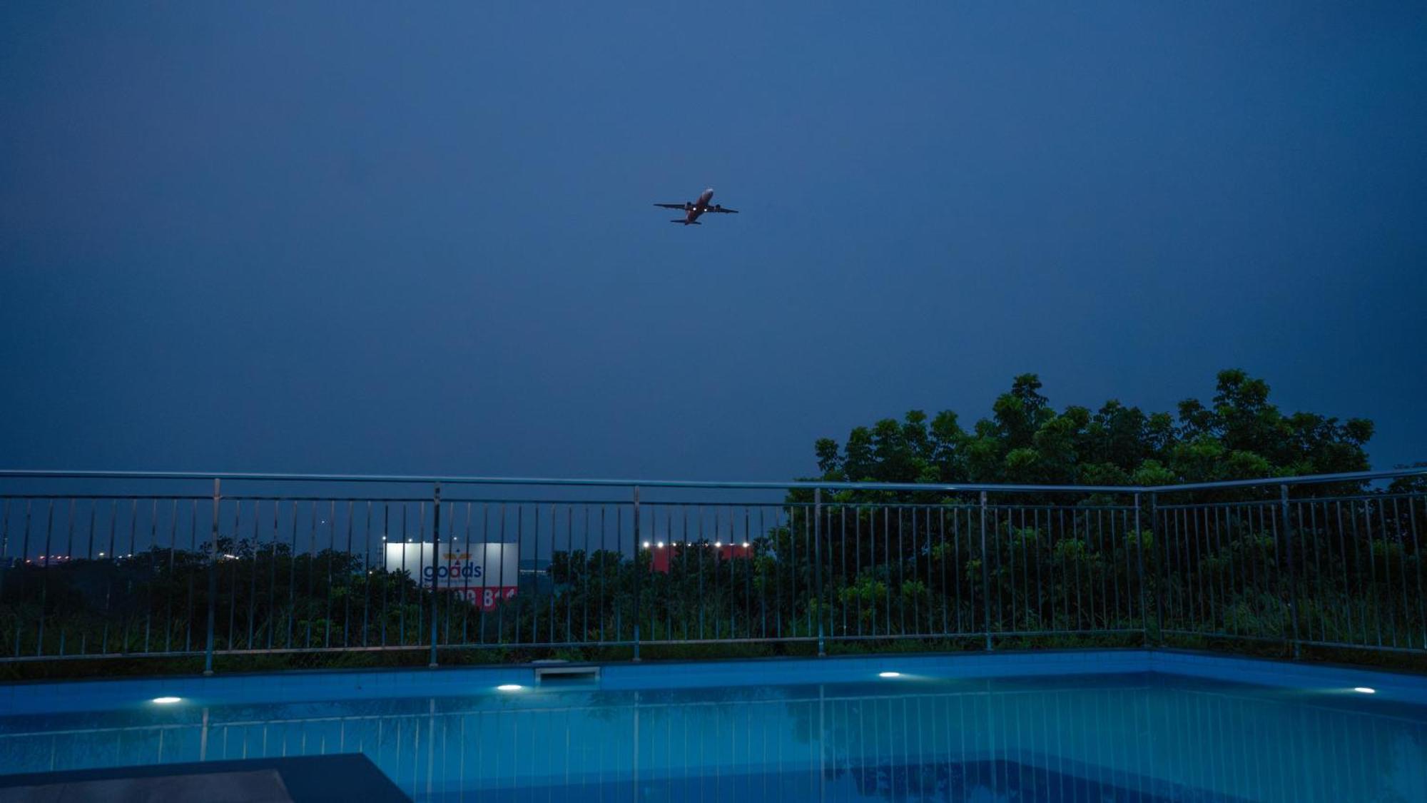 Daffodils Luxury Airport Suites Kochi Kültér fotó