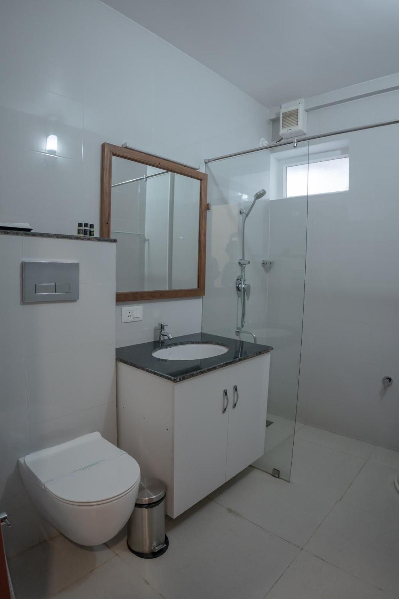 Daffodils Luxury Airport Suites Kochi Kültér fotó