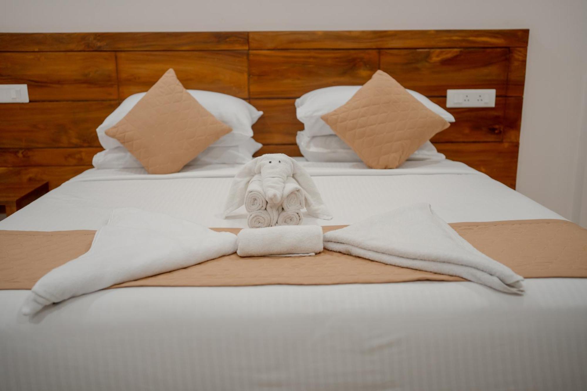 Daffodils Luxury Airport Suites Kochi Kültér fotó